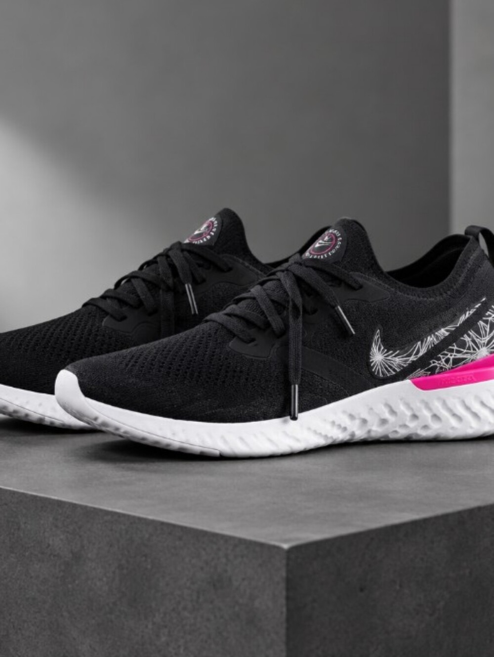 Nike Epic React Flyknit Athletic Shoes Black & Pink US 12